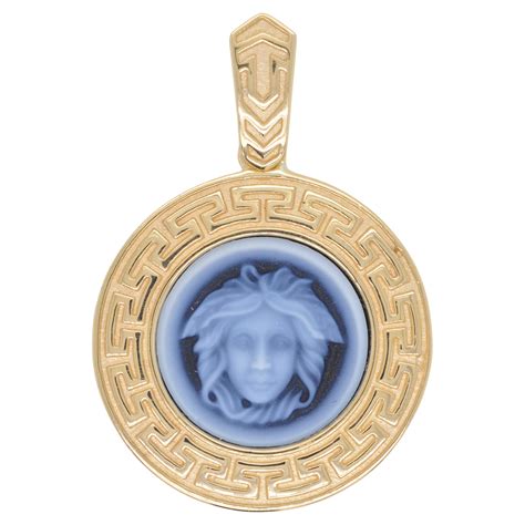 ciondolo versace medusa